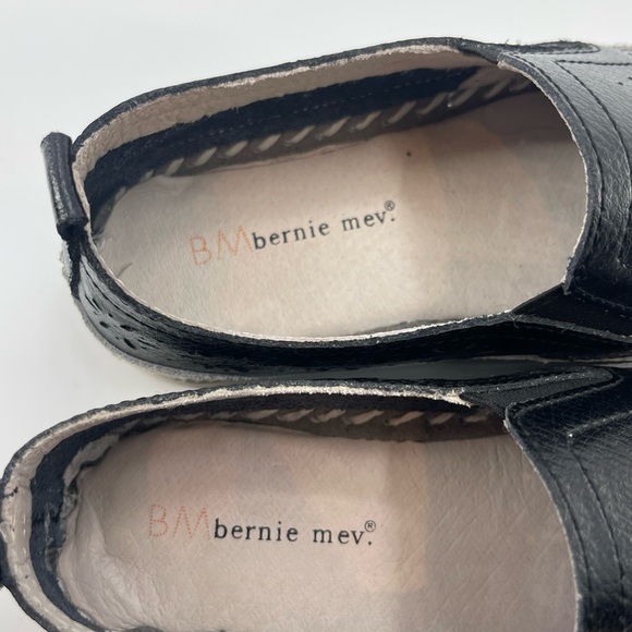 Bernie Mev TW99 Slip On Leather Perforated Black Shoes size 39 Size Us 9 - Picture 5 of 14